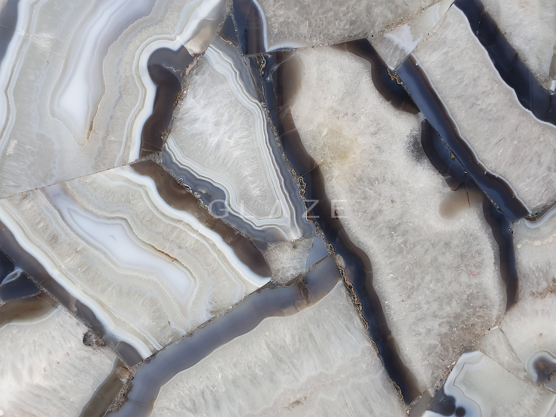 Precious Stone AGATE Grey Phoenix