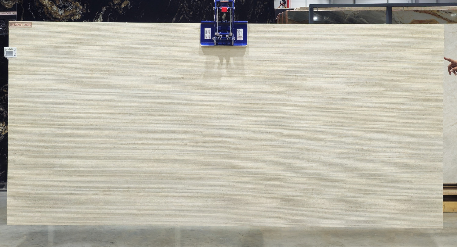 NEOLITH Serpeggiante