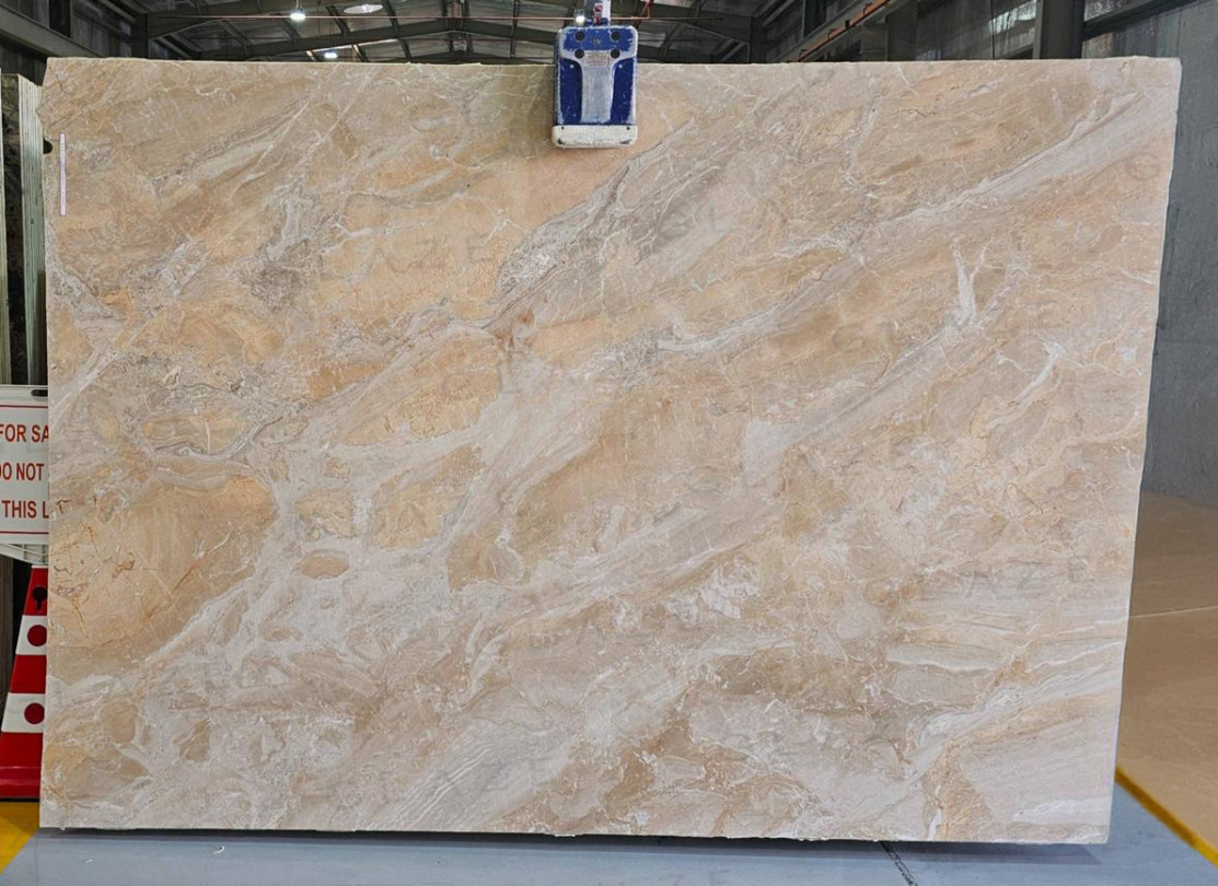 Breccia Oniciata