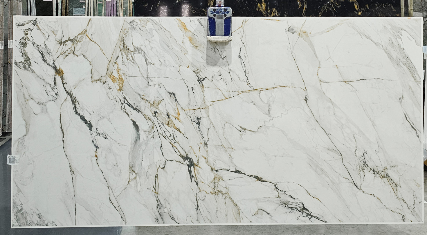 NEOLITH Calacatta Luxe