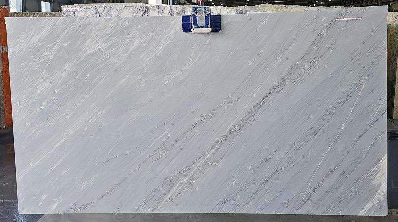 Palisandro Bluette (Italy)