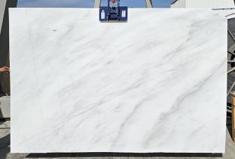 Naxos White