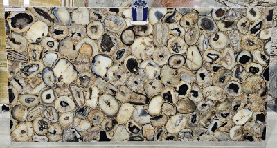 Precious Stone AGATE Atena Giant with Gold